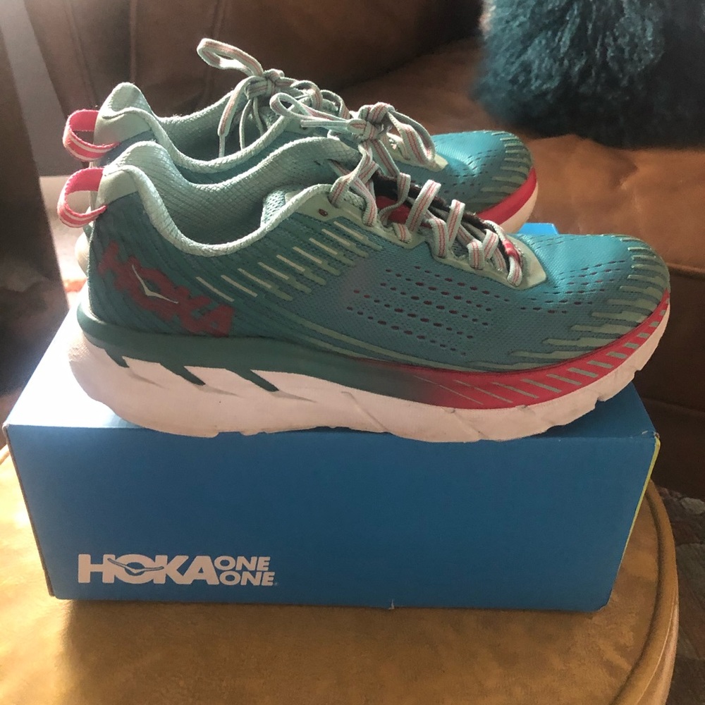 Hoka Clifton 5 running shoes